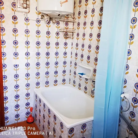 Spacious With Terrace In + 75 M² + Parking * 포르토레카나티